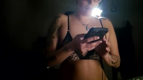 Snapshot of germanking1991 chatting on 01/24/25, 02:49 A A online show from 01/24/25, 02:49