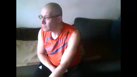 Snapshot of germantslover39 chatting on 12/23/24, 10:42 Alex39 online show from 12/23/24, 10:42