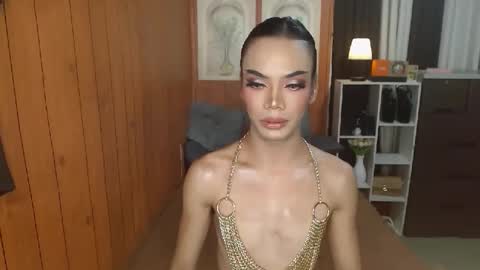 Sidneymorens online show from 10/13/25, 10:48