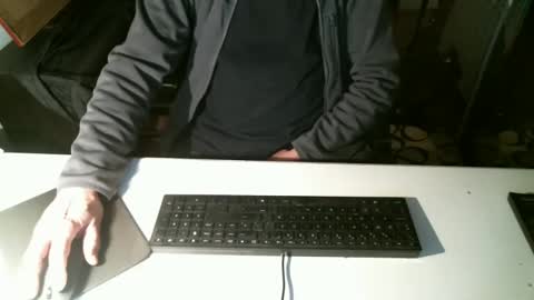 Snapshot of getz62 chatting on 01/04/25, 09:00 getz62 online show from 01/04/25, 09:00