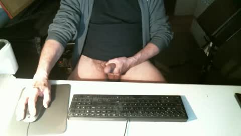Snapshot of getz62 chatting on 02/21/25, 11:21 getz62 online show from 02/21/25, 11:21