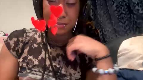 Snapshot of ghastgirlt_t chatting on 10/25/25, 06:32 ghastgirlt_t online show from 10/25/25, 06:32