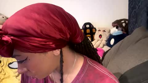 Snapshot of ghastgirlt_t chatting on 11/28/25, 02:14 ghastgirlt_t online show from 11/28/25, 02:14