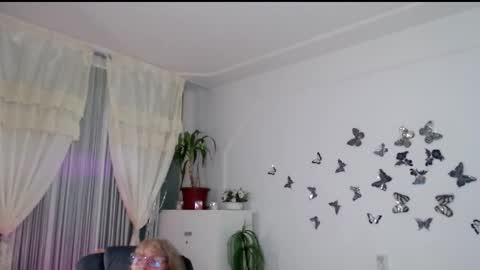 Ghertrudequeen online show from 10/20/25, 03:07