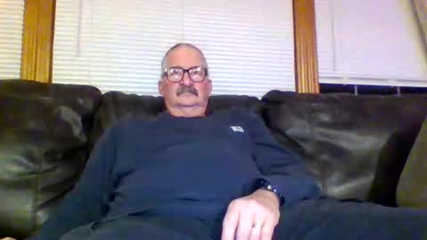 Snapshot of ghost2534 chatting on 12/27/24, 06:03 ghost2534 online show from 12/27/24, 06:03