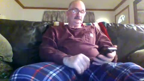 Snapshot of ghost2534 chatting on 02/24/25, 01:24 ghost2534 online show from 02/24/25, 01:24