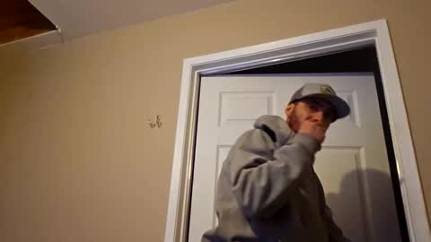 ghuntz22 online show from 11/01/25, 10:06