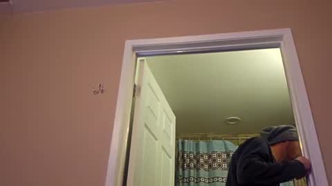 ghuntz22 online show from 11/18/25, 05:34