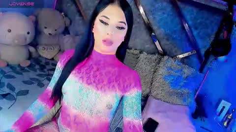 Gia Ferrara online show from 11/02/25, 12:24