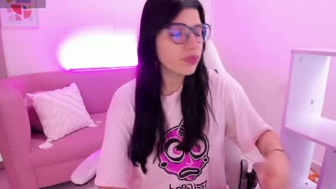 Gia online show from 10/16/25, 11:11