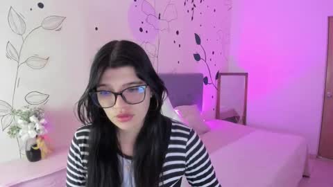 Gia online show from 10/24/25, 11:17