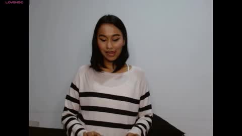 Gia Lee online show from 11/08/25, 03:29