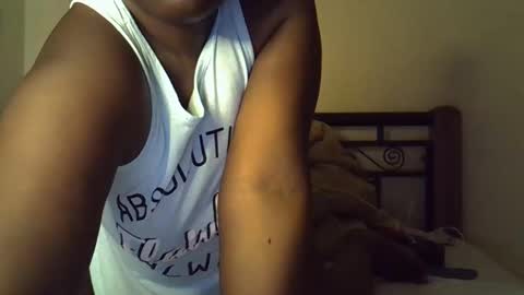 Snapshot of giannah01 chatting on 10/14/25, 08:31 Giannah online show from 10/14/25, 08:31