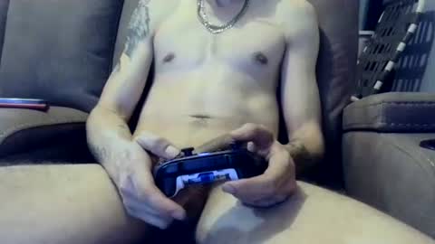 giantdick4u1991 online show from 12/13/24, 06:42