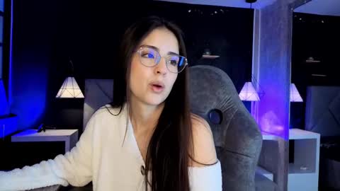 Gia online show from 10/23/25, 01:10