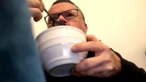 giddyup2222222 online show from 11/17/25, 08:09