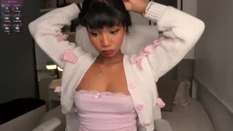 Snapshot of gigi_strawberry chatting on 10/14/25, 04:46 GIGI online show from 10/14/25, 04:46