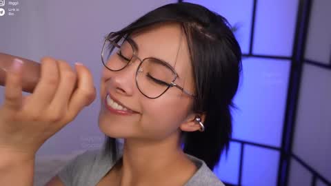 Snapshot of gigi_ulala chatting on 11/15/25, 12:52 80 off in my OF gigipriv online show from 11/15/25, 12:52