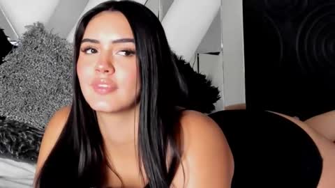 Snapshot of gigi_wilden chatting on 01/06/25, 05:27 gigi wilden online show from 01/06/25, 05:27