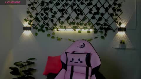 Gisel online show from 12/20/24, 11:47