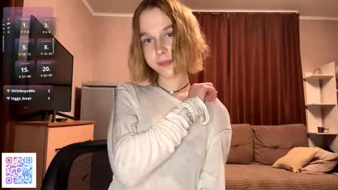 Molly online show from 10/15/25, 07:03