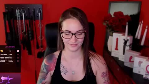 Snapshot of gina_hotlick chatting on 02/01/25, 01:51 gina_hotlick online show from 02/01/25, 01:51
