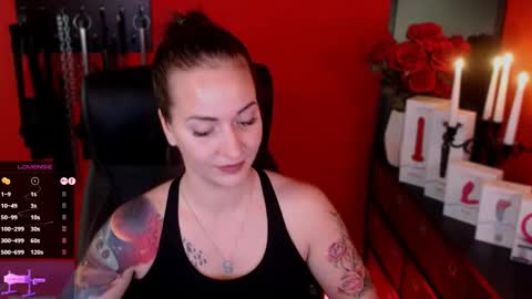 Snapshot of gina_hotlick chatting on 02/05/25, 05:09 gina_hotlick online show from 02/05/25, 05:09