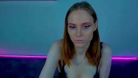 Snapshot of gina_lovelyy chatting on 11/09/25, 11:52 Gina online show from 11/09/25, 11:52