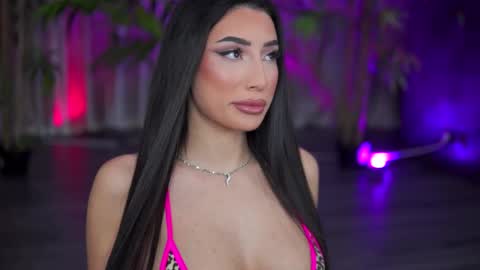 Snapshot of ginavalentinna chatting on 10/30/25, 07:47 Gina online show from 10/30/25, 07:47