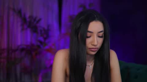 Snapshot of ginavalentinna chatting on 11/19/25, 07:58 Gina online show from 11/19/25, 07:58