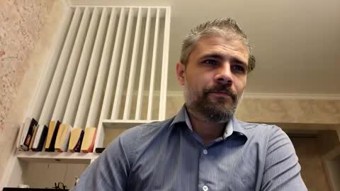 Gabriel online show from 11/11/25, 05:29