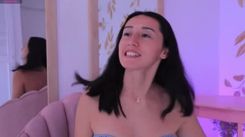 Snapshot of ginevra_esposito chatting on 09/09/25, 01:21 Ginn online show from 09/09/25, 01:21