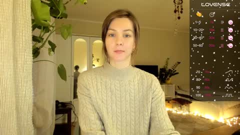 Snapshot of gingerbread__house chatting on 12/21/24, 01:32 Vasilisa online show from 12/21/24, 01:32