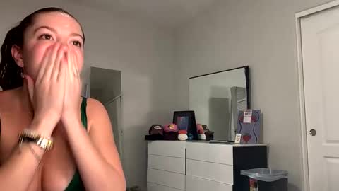 Snapshot of gingerfox777 chatting on 02/13/25, 04:00 gingerfox777 online show from 02/13/25, 04:00