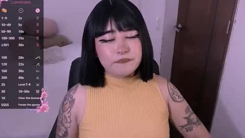 ginmeowuwu online show from 11/12/25, 09:58