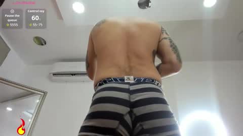 gio_lorenz online show from 11/12/25, 03:56