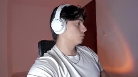 GioRusso online show from 10/28/25, 04:38