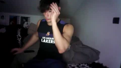 Snapshot of giovyyx chatting on 02/18/25, 01:21 giovyyx online show from 02/18/25, 01:21