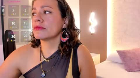 Snapshot of gipsela_gomez chatting on 09/17/25, 07:37 G I S E P L A online show from 09/17/25, 07:37