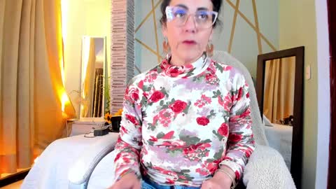 Girasol Walton online show from 01/15/25, 07:01