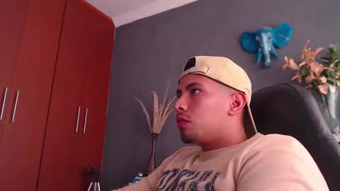 piggy boy online show from 01/11/25, 09:04