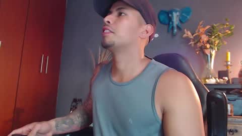 piggy boy online show from 01/13/25, 01:13