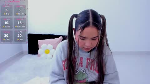 Alana online show from 10/16/25, 04:52