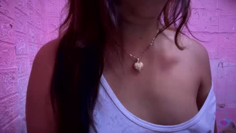 Snapshot of girl_kylax chatting on 10/23/25, 05:18 ilove play tab and dirty online show from 10/23/25, 05:18