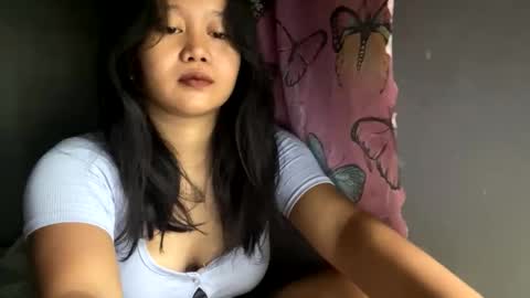 Snapshot of girl_kylax chatting on 10/26/25, 07:03 ilove play tab and dirty online show from 10/26/25, 07:03
