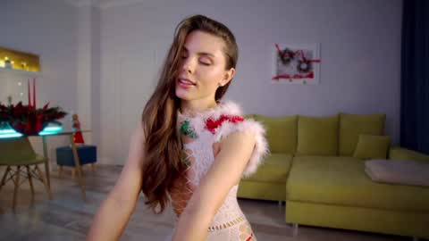 Snapshot of girl_next_door19 chatting on 12/26/24, 04:32 Sabi ------ online show from 12/26/24, 04:32