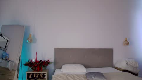 Snapshot of girl_next_door19 chatting on 01/16/25, 08:00 Sabi ------ online show from 01/16/25, 08:00