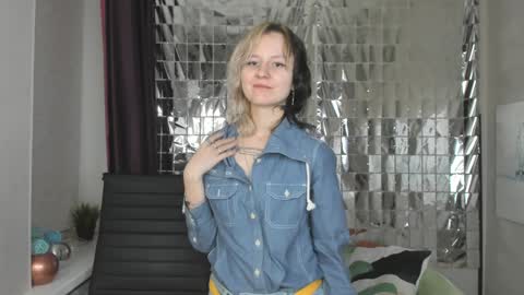 Snapshot of girl_next_doorr chatting on 01/22/25, 03:07 girl_next_doorr online show from 01/22/25, 03:07