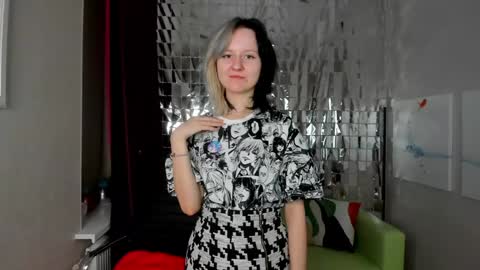 Snapshot of girl_next_doorr chatting on 02/04/25, 12:55 girl_next_doorr online show from 02/04/25, 12:55