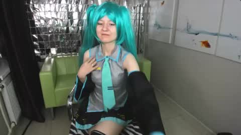 Snapshot of girl_next_doorr chatting on 03/01/25, 12:56 girl_next_doorr online show from 03/01/25, 12:56